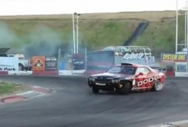 VIDEO: Sam Hubinette si Dodge Challenger-ul sau de 865 CP