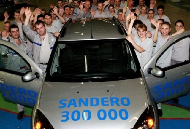 Dacia a ajuns la 300.000 unitati Sandero produse