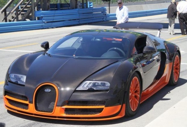 VIDEO: Bugatti Veyron Super Sport la Laguna Seca