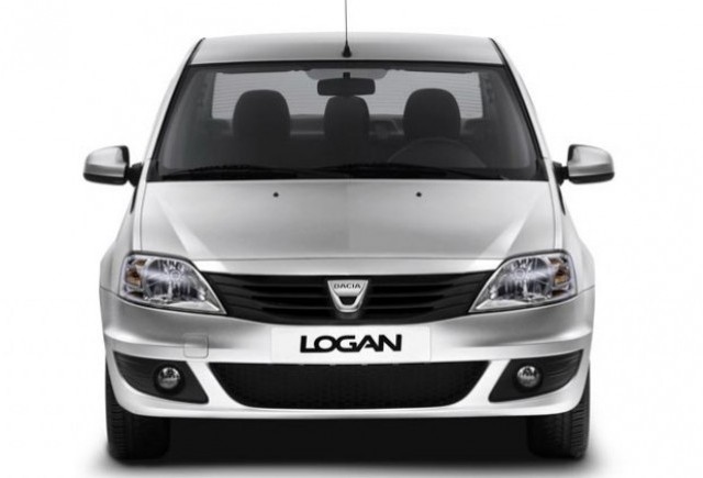 Dacia prezinta Logan si Sandero cu transmisie automata la Moscova