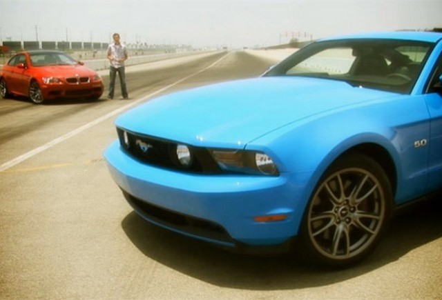 VIDEO: Mustang GT 5.0 versus BMW M3