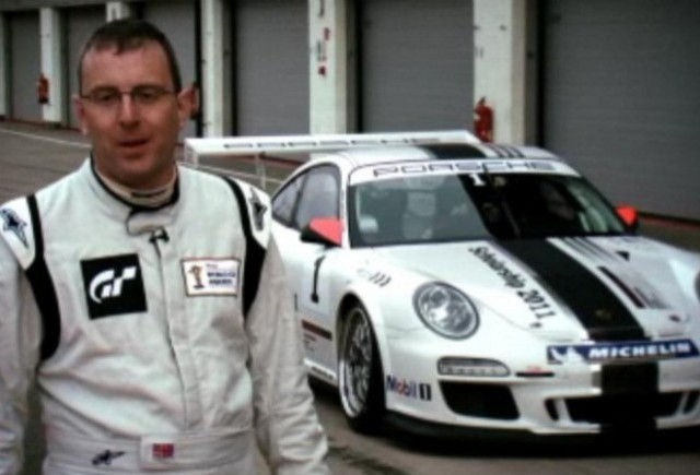 VIDEO: Noul Porsche 911 GT3 Cup pe circuitul de la Silverstone