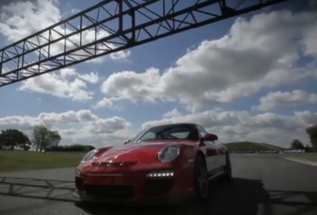 VIDEO: Invata cum sa conduci un Porsche 911 GT3