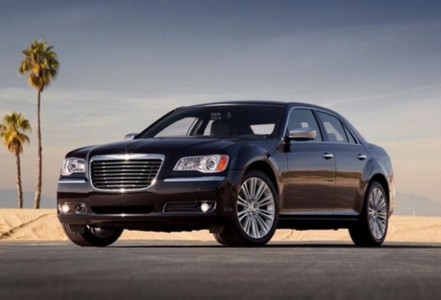 Noul Chrysler 300 prezentat inaintea lansarii oficiale!