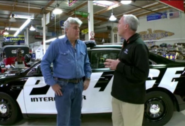 VIDEO: Jay Leno testeaza noul Ford Police Interceptor