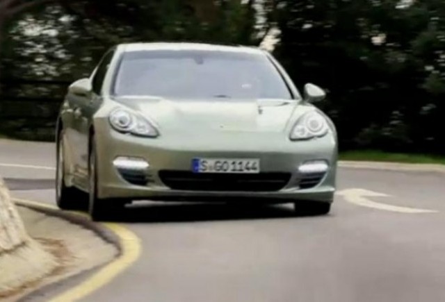 VIDEO: Noul Porsche Panamera S Hybrid in actiune