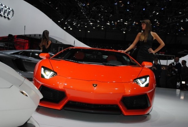 GENEVA LIVE: Noul Lamborghini Aventador LP700-4