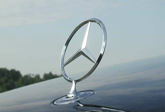 Daimler: crestere a profitului de 71% pe 