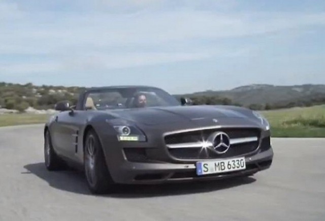 VIDEO: Mercedes SLS AMG Roadster este o frumusete topless
