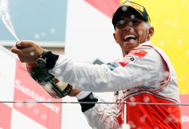 Hamilton obtine a doua victorie a sezonului la Nurburgring