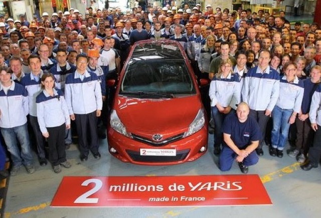 Toyota sarbatoreste 2 milioane Yaris
