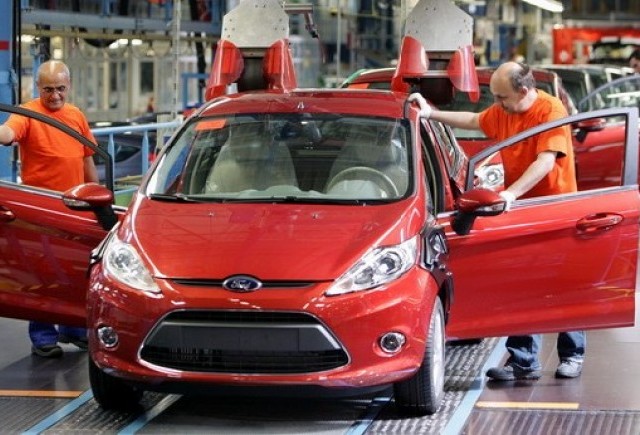Fabrica Ford din Valencia isi reduce activitatea