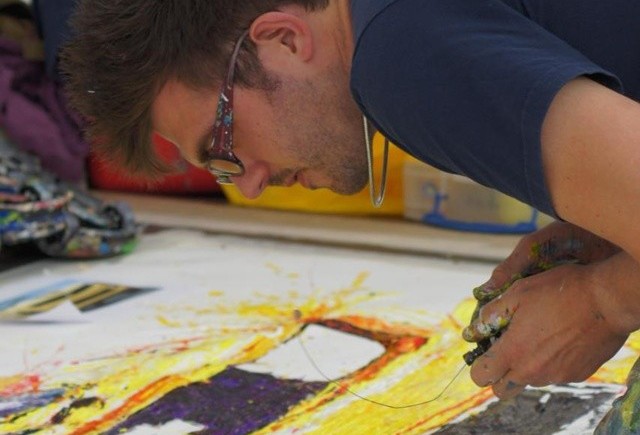 Noul „Picarso”, Ian Cook, picteaza cu masinute de jucarie