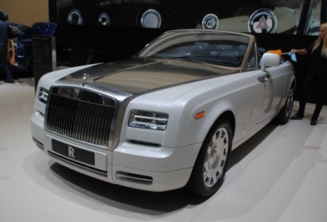 GENEVA 2012 LIVE: Rolls Royce Phantom Drophead coupe