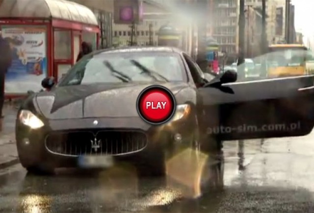VIDEO: Un Maserati Gran Turismo aproape ca a ramas fara portiera