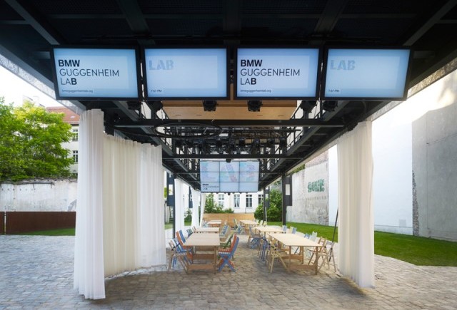 BMW Guggenheim Lab s-a deschis la Berlin