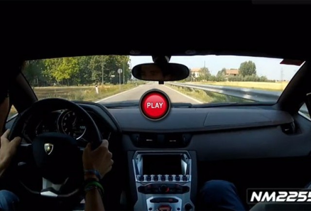 VIDEO: Pe drum de tara cu Lamborghini Aventador