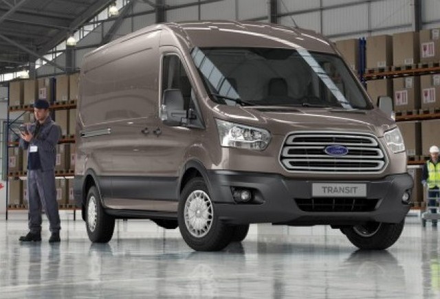 Ford lansează noile modele de vehicule comerciale globale Transit şi Transit Connect la evenimentul 