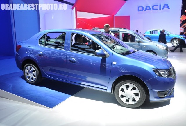 Salonul Auto de la Paris 2012: Dacia Logan si Sandero