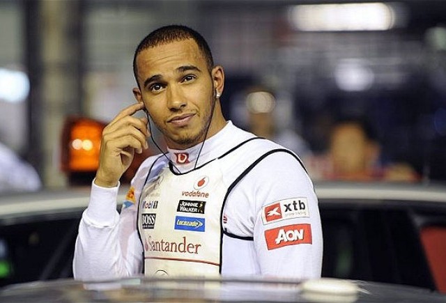 Lewis Hamilton a semnat un contract pe trei ani cu Mercedes