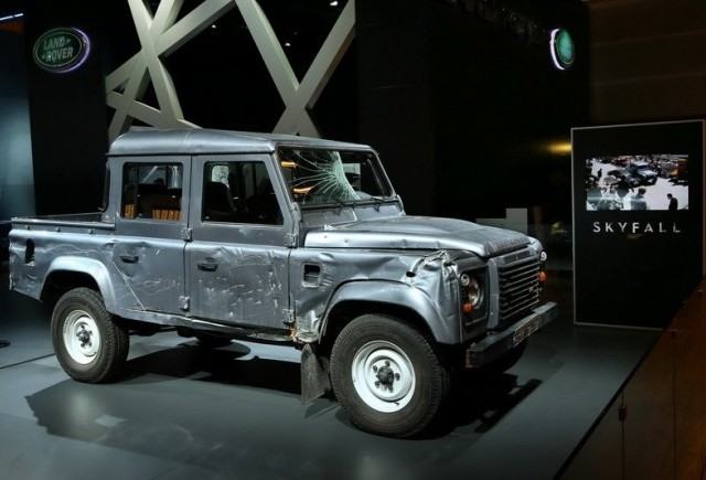 Paris 2012: Noul Range Rover alaturi de masina lui 007