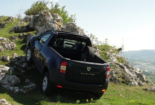 Primele Dacia Duster Pick-Up au fost livrate