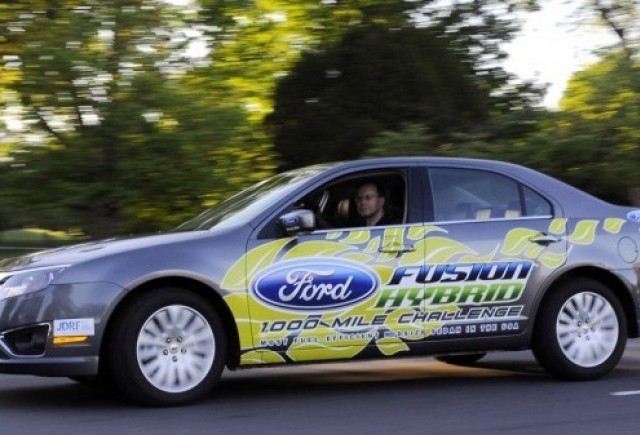 Ford Fusion Hybrid reuseste un consum mediu de doar 3,5 litri la suta
