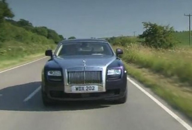 VIDEO: Rolls-Royce Ghost in actiune