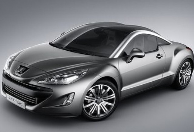 Peugeot si Citroen au noi designeri