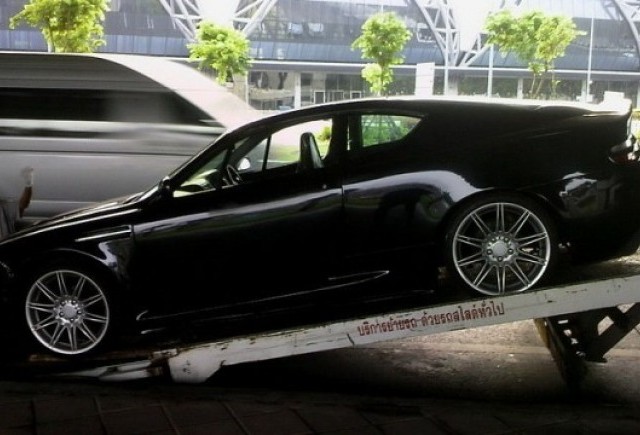 Opel Calibra transformat in Aston Martin DB9