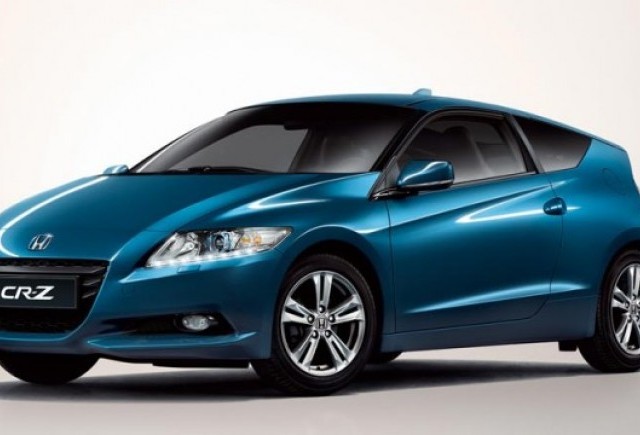 Honda CR-Z se vinde ca pianea calda in Japonia