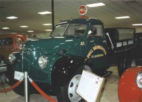 Colectia Ford de la inceputuri si masini clasice Garlits28930