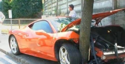 VIDEO: Ferrari 458 Italia distrus dupa o zi28374