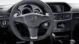 Mercedes E63 AMG primeste un facelift interior minor27317