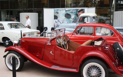Galerie Foto: Bucharest Classic Car Show (1)25870