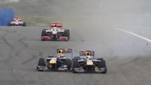 VIDEO: Accidentul echipei Red Bull din Grand Prix-ul Turciei25574
