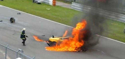 VIDEO: Un Lamborghini Gallardo a luat foc in cursa auto25291
