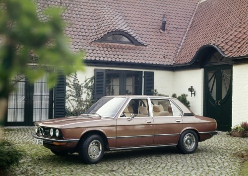 BMW prezinta in imagini istoria lui Seria 523506