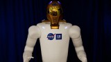 NASA si GM au creat un robot umanoid pentru misiunile spatiale23453