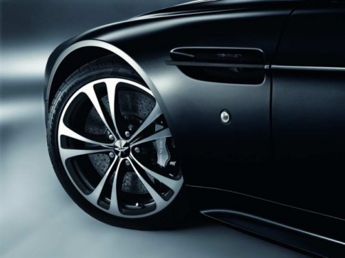 Aston Martin DBS Carbon Black Edition22221