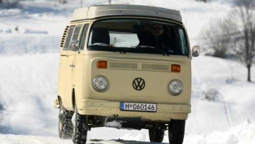 Volkswagen Transporter a implinit 60 de ani22203