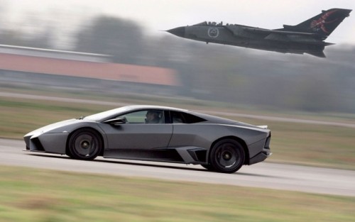Lamborghini investeste in cercetarea aerospatiala15921