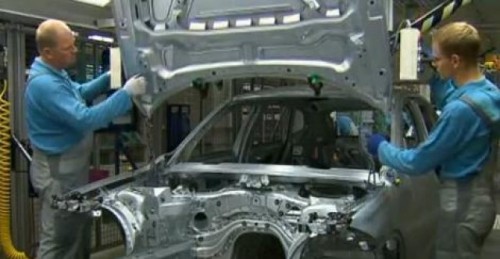 VIDEO: Procesul de productie la BMW X115574