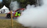 VIDEO: Cat fum poate face o masina de Nascar13164