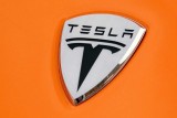 Daimler vinde 4% din actiunile Tesla!12711