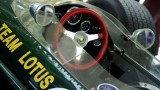 Lotus revine in Formula 111816