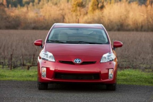 Toyota creste productia lui Prius11613