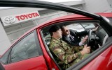 Armata britanica recruteaza 50 de hibride Toyota Prius11103