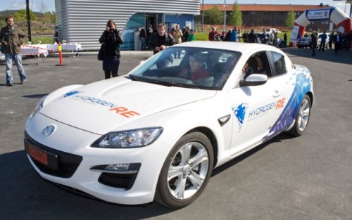 Mazda lanseaza in Norvegia primul RX-8 pe hidrogen10829