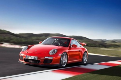 Porsche 911 GT3 mai rapid ca Nissan GT-R?9913